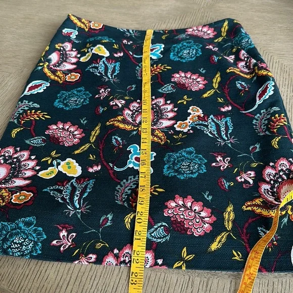 Ann Taylor LOFT Deep Teal Floral Skirt w/ Kick Pleat SZ 8 - Picture 9 of 14